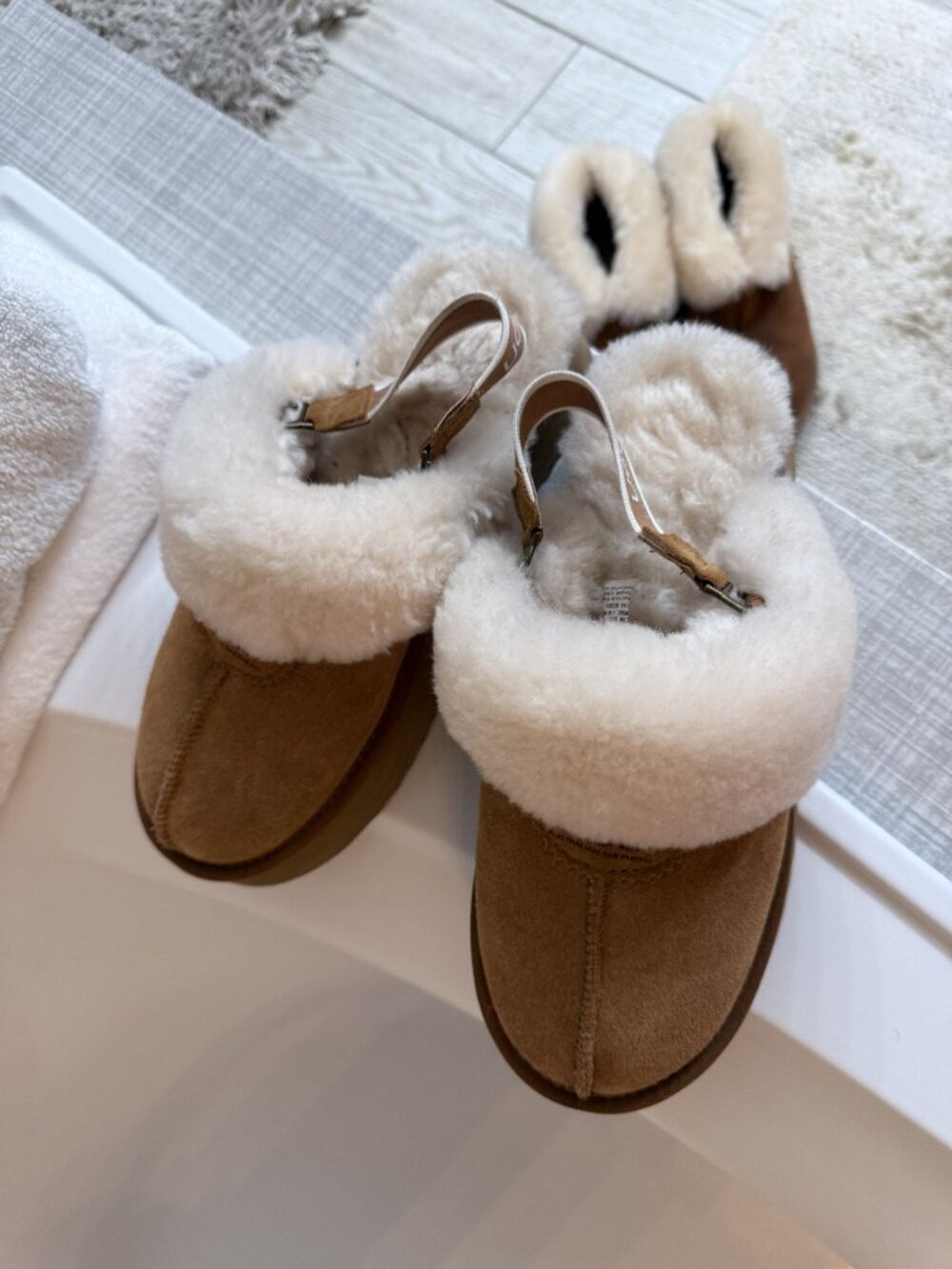 UGG Australian Shepherd Chestnut Fluffy Cuff Platform Slippers Women's 9